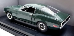 Ertl 1/18 Scale Diecast 36685 – Bullitt 1968 Ford Mustang Steve McQueen