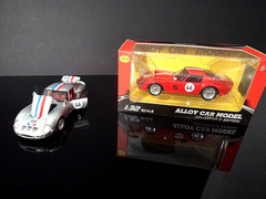 1962 Ferrari 250 GTO 1:32 Diecast Race Cars (2) video demo / New / Free Ship
