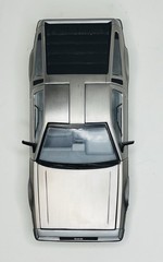 Sun Star 1:18 1981 DeLorean LK Diecast Car