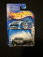 Sealed 2003 Hot Wheels #202 Final Run 8/12 DUESENBERG MODEL J 1931 Black w/Gold