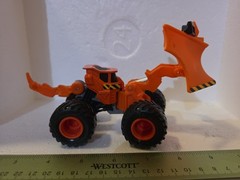 Monster Jam Dirt Squad Wedge Monster Truck Spin Master Orange Articulated 1:64
