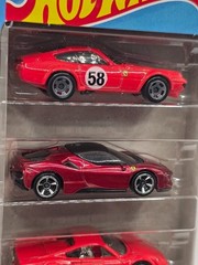 Hot Wheels 5 Pack Ferrari F40 Competizione Dino 206 GT SF90 Stradale 365 GTB4 C