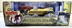 The Munsters Dragsters Dragula 1:18 Scale Diecast – Gold