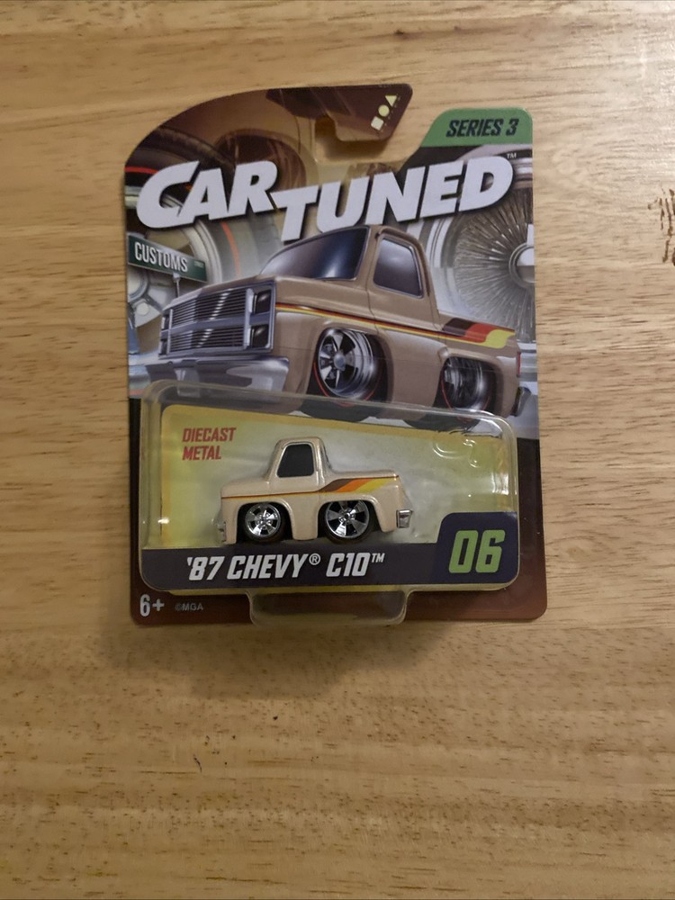 Car Tuned 1987 Chevy C10 Truck 1:64 Series 3 2025 Cream Brown Yellow