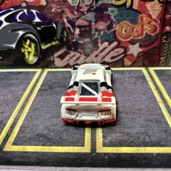 Hot Wheels Audi R8 LMS Euro Speed White Premium Real Riders Loose 1:64