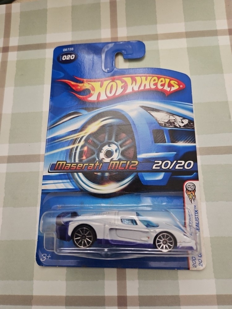 Hot Wheels Maserati MC-12 First Editions Pearl White 2005 Super Rare