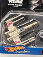 2016 Star Wars 40th Hot Wheels X-Wing Fighter Red Five with Stand (LOT 246)
