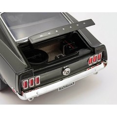 1969 Ford Mustang BOSS 429 – Black Jade