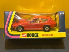 1/36 CORGI #315 LOTUS ELITE RED b23