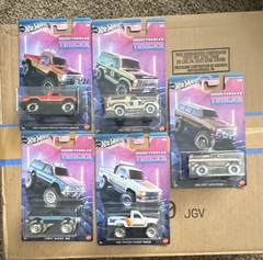 Hot Wheels Tubular Trucks 1:64 Diecast Lot of 5 Trucks/SUVs Unopened