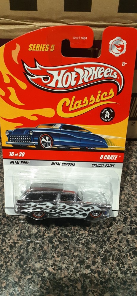 HOT WHEELS CLASSICS SERIES 5 – 8 CRATE SILVER WITH WHITE FLAMES REGULAR CARD