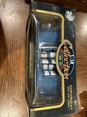 1/18 Scale 1957 Chevrolet Bel Air Rough Tough 92108 blue & white in box!!!!!!