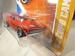 2011 Hot Wheels #25 New Models 25/50 ’68 COPO CAMARO Orange Variation w/MC5 Sp