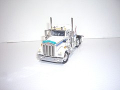 DCP FIRST GEAR 1/64 AMERICA 250 KENWORTH W900A WITH 36″ SLEEPER