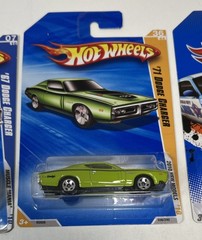 Hot Wheels 2010-011 Charger SRt8, 71 Charger, 67 Charger, Neon, Cuda Lot of 5