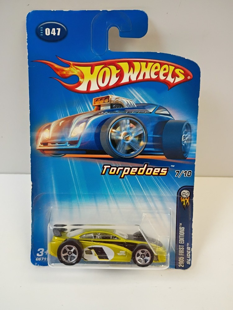 Hot Wheels Slider #047 Torpedoes 7/10 Green Die-Cast Car 2005