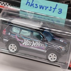 Hot Wheels 2026 Target Mail In 2005 Toyota Land Cruiser Prado No.5 With Case