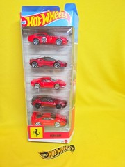 Hot Wheels 5 Pack Ferrari F40 Competizione Dino 206 GT SF90 Stradale 🔥59