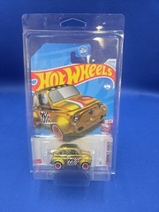 2024 Hot Wheels ‘60s FIAT 500D Modificado Super Treasure Hunt W/Protector