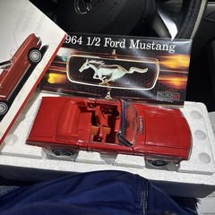 NEW Red 1964 1/2 Ford Mustang Convertible Precision Collection 100 Diecast 1:18
