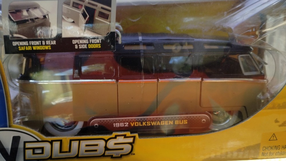 Jada Toys Vdubs 1/24 1962 Volkswagen Bus Yellow/White Two-Tone Bus in box
