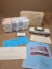 Franklin Mint, 1960 Chevrolet Impala Convertible, 1:24 Diecast, with COA in Box