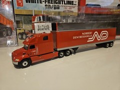 1/54 Scale Diecast Replica By First Gear, Mack Vicion With Van Trailer