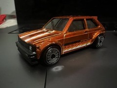 Hot Wheels Ultra Hots 81 Toyota Starlet KP61 Spectraflame Orange 7/8