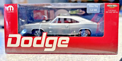 Mopar American Muscle 1969 Dodge Daytona Silver W/Red Wing 1:18 Die-Cast