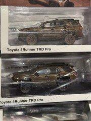 1/64 GCD DiecastTalk Toyota 4Runner TRD Pro MudBath With Muddy Effect Set