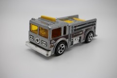 Hot Wheels 1999 Fire Eater Silver Fire Truck No 5 Flame Tampos 3SP Wheels Loose