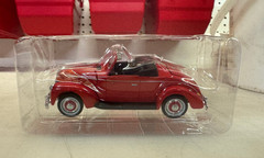 GOLDEN WHEEL 1940 FORD ROADSTER CONVERTIBLE DIECAST 1:32 BRAND NEW