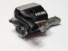 1/18 Highway 61 5.7L HEMI Engine/Transmission-PARTS