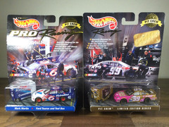 1998 Hot Wheels Racing NASCAR Diecast Car & Tool Box Lot 1:64 Scale
