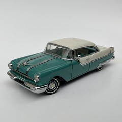 Franklin Mint 1955 Pontiac Star Chief White/Green 1:24 Scale Diecast Replica