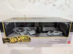 Hot Wheels Premium 1:64 Diorama Porsche 911 GT1 McLaren F1 Mercedes Benz CLK-GTR