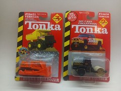 LOT OF 2 – 2000-02 TONKA MAISTO Construction Vehicles – 1/64 DIECAST NIP