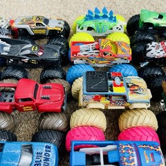 Hot Wheels Monster Jam Lot of 25 – 1:64 Monster Trucks Grave Digger Batman