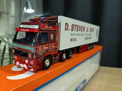 Tekno Volvo FH 470 6×2 D Steven & Son Wick, Scotland Fridge Trailer. Very Rare