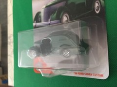 Matchbox 1:64 Moving Parts Series 2019-2020 ’36 Ford Sedan Custom Green B172