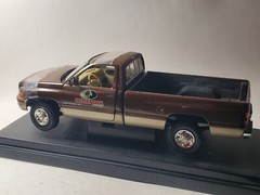 Ertl American Muscle Mossy Oak 1995 Dodge Ram 2500 Pickup Truck 1:18 Diecast