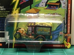 1/64 Johnny Lightning George Barris’s Ice Cream Truck.
