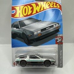 Hot Wheels HW Rolling Metal DMC DeLorean Treasure Hunt Raw HTF
