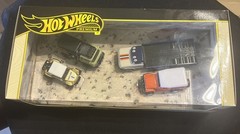 Hot Wheels Premium Collector Display Set Horizon Hauler Real Rider Wheels Toyota