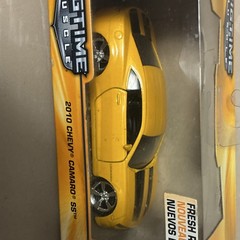 Jada Bigtime Muscle 1:32 2010 Chevy Camaro SS Yellow Diecast Official