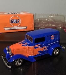 Gulf 1932 Ford Delivery Scale 1:25 Diecast Metal Limited Edition 2006.Damged Box