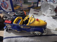 Napa Pedal Car Bank Gendron Tow Truck Replica 1999 Crown Premiums