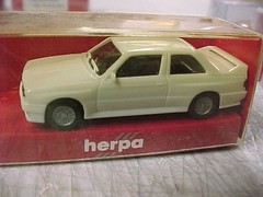 1/87 HO Scale vehicle lot of 23 Herpa Cars – LOT ( 9 )