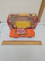 Dukes of Hazzard JOYRIDE 1:25 Scale General Lee. 1969 Dodge Charger. NIB