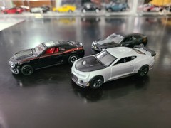 Lot of 3 Auto World/Johnny Lightning Camaros: 2019 ZL1 1LE, 2012 & 2013 ZL1s1/64